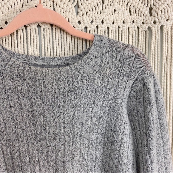 Marled Balloon Sleeve Grey Knit Sweater Size Medium - Picture 6 of 12